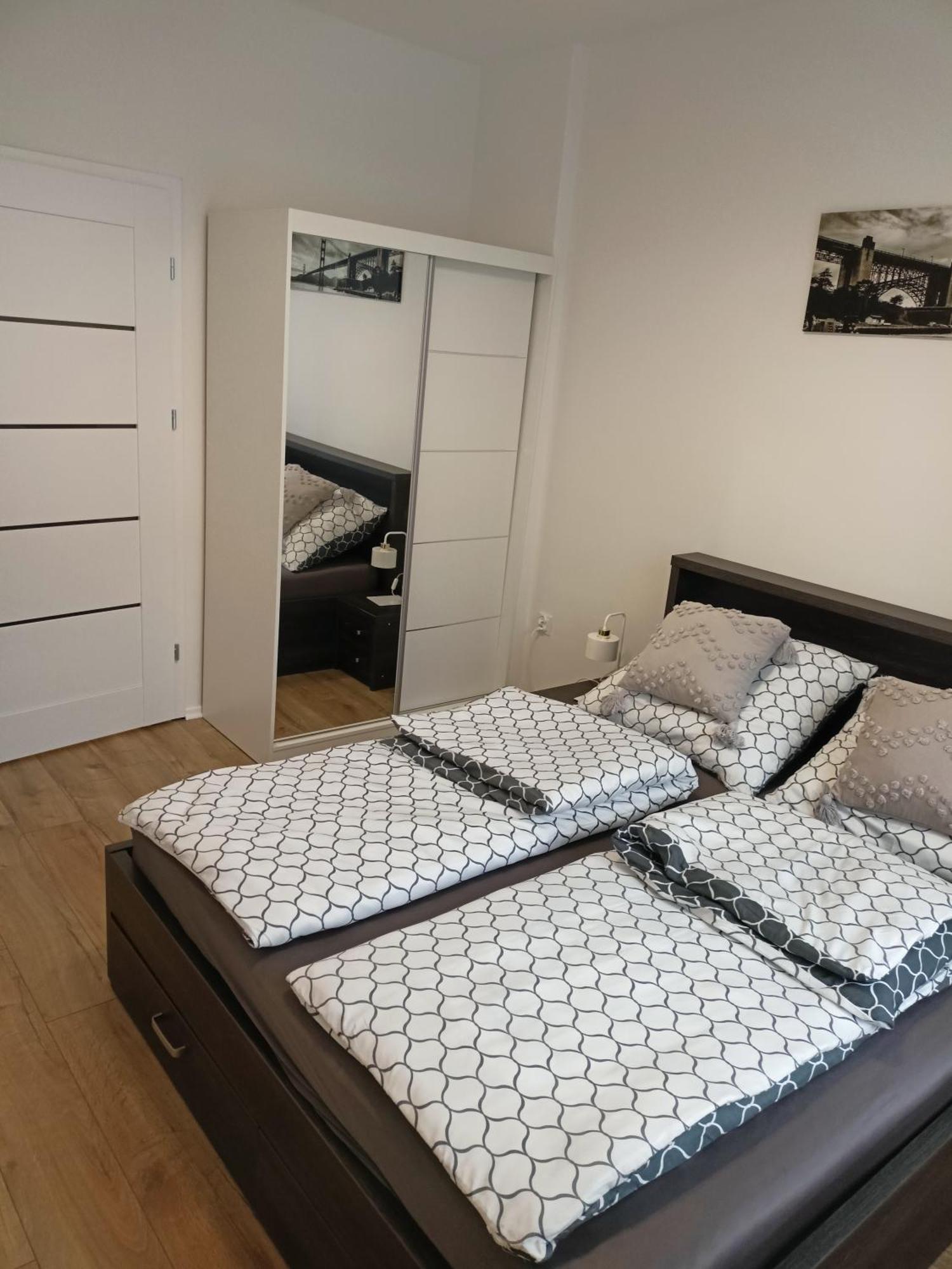 Apartament Slowackiego 41 Jelenia Góra Buitenkant foto